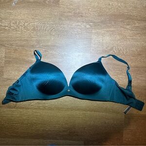 Victoria's Secret Bra Women’s 36DDD‎ Green Padded No Wire Solid Color